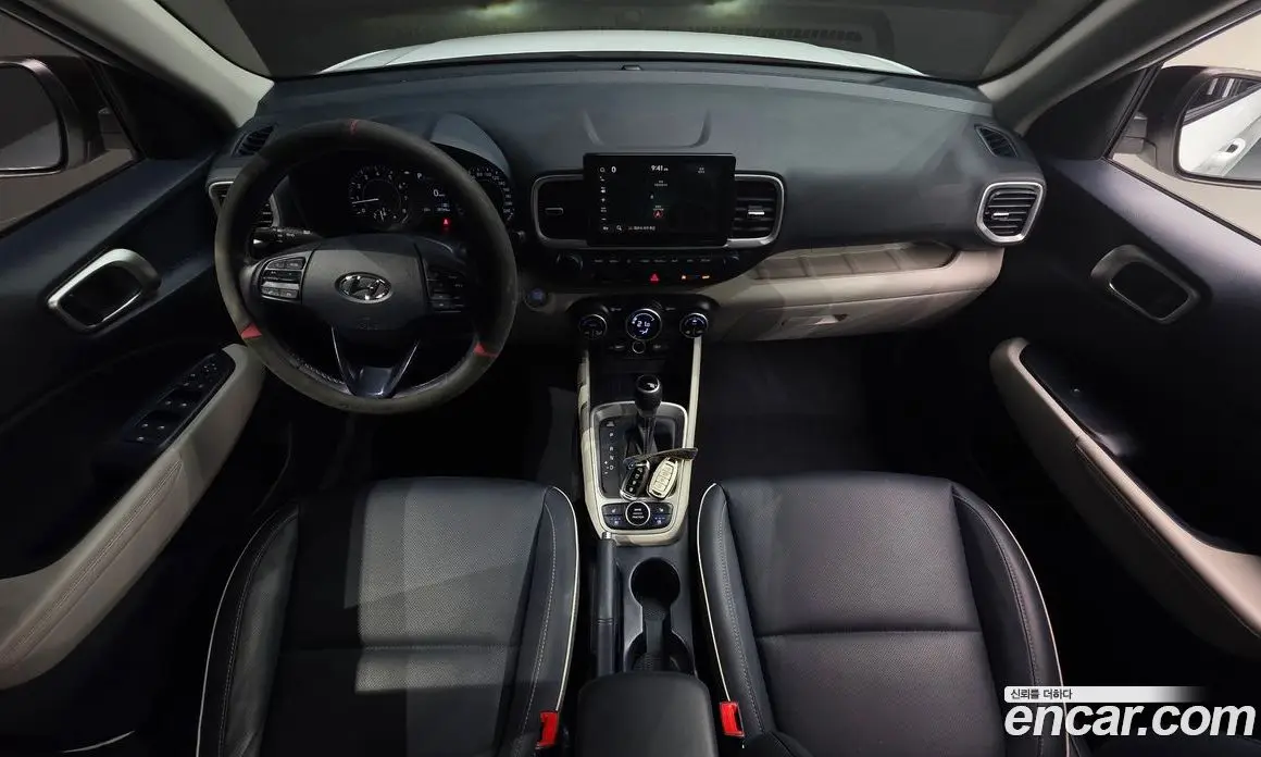 Hyundai Venue 2022 1.6 автомат (гидро), фото 10