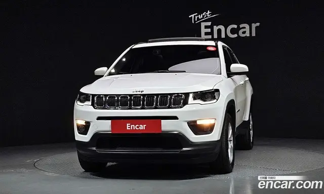 Jeep Compass 2018 2.4 автомат (гидро), миниатюра 3
