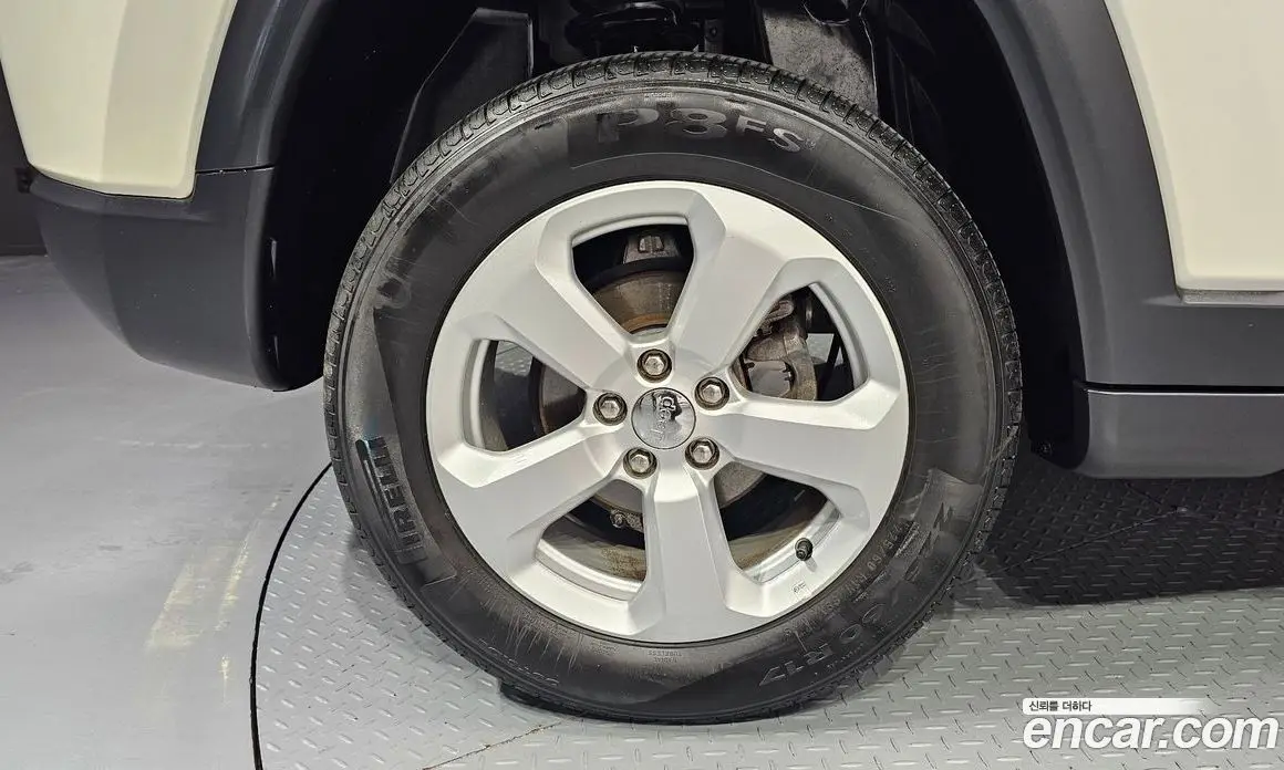 Jeep Compass 2018 2.4 автомат (гидро), фото 5