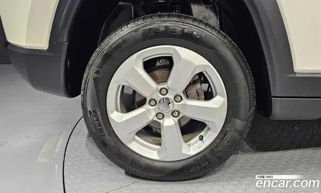 Jeep Compass 2018 2.4 автомат (гидро), миниатюра 5