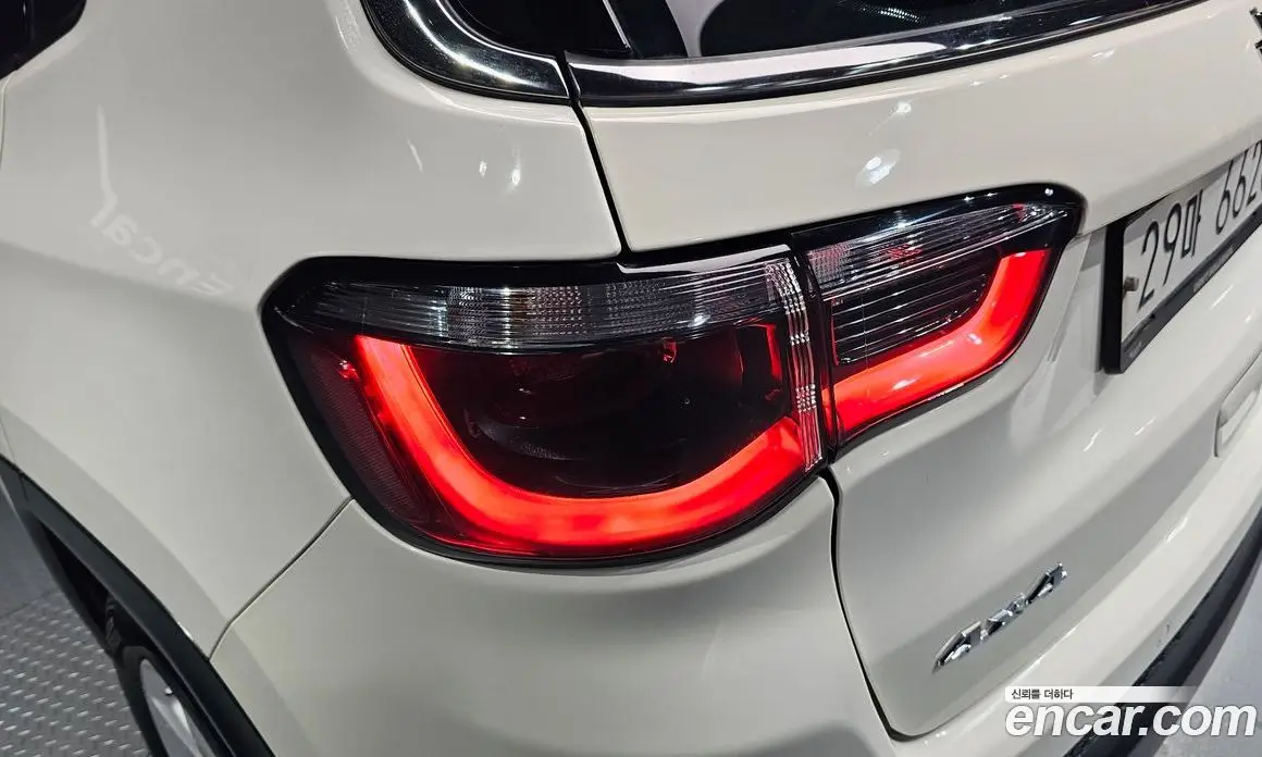 Jeep Compass 2018 2.4 автомат (гидро), фото 9