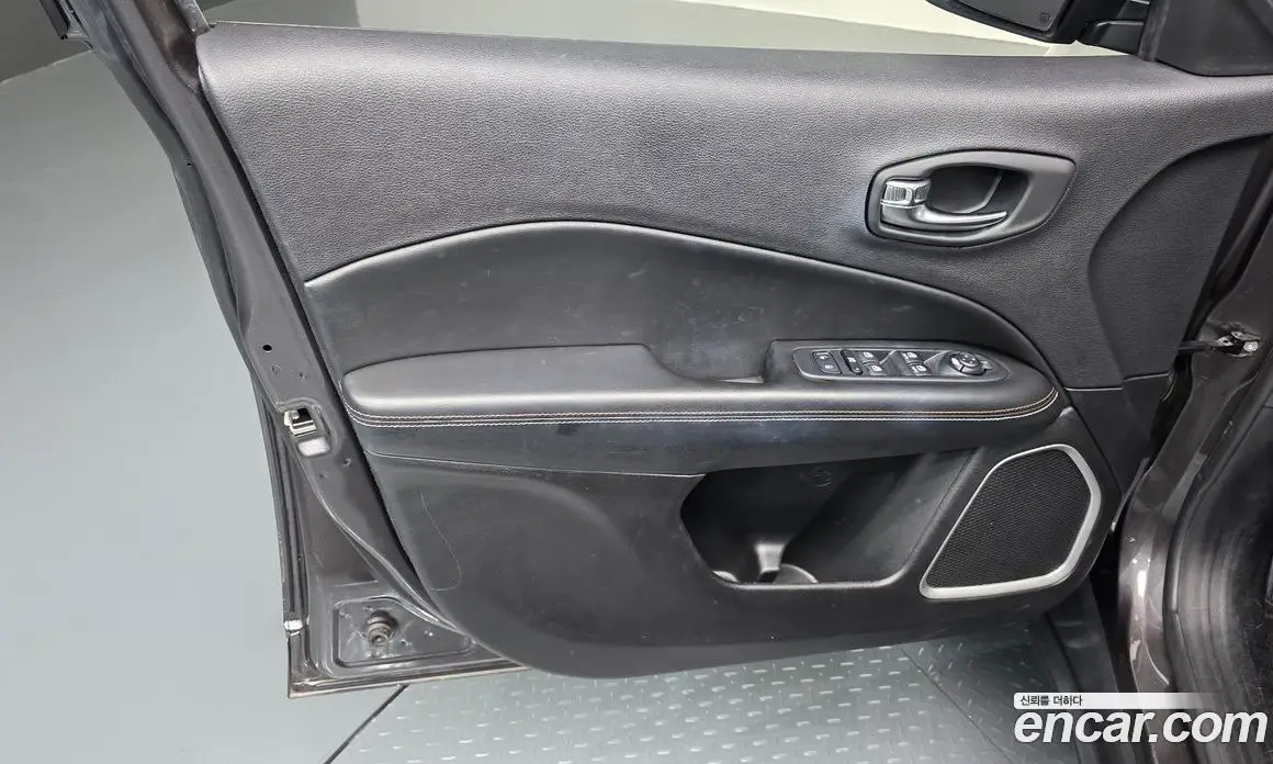 Jeep Compass 2019 2.4 автомат (гидро), фото 13