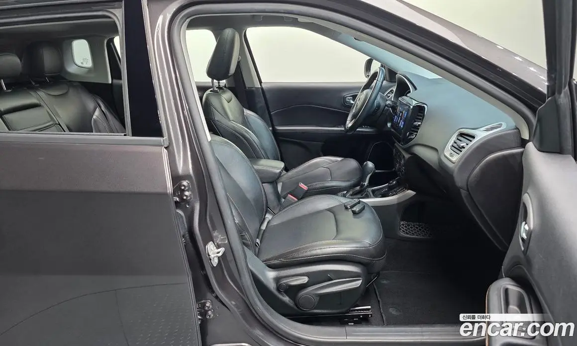 Jeep Compass 2019 2.4 автомат (гидро), фото 15