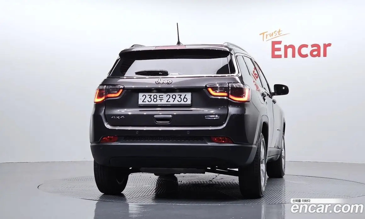 Jeep Compass 2019 2.4 автомат (гидро), фото 3