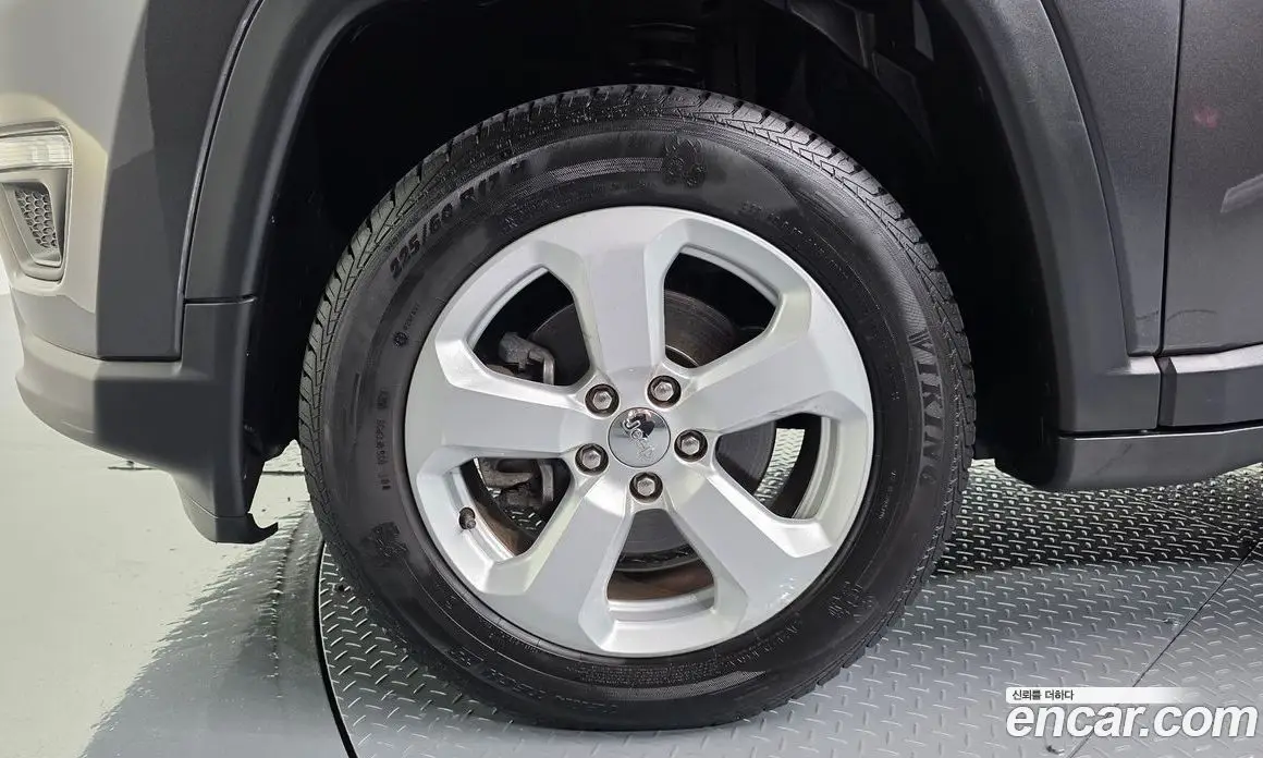 Jeep Compass 2019 2.4 автомат (гидро), фото 4