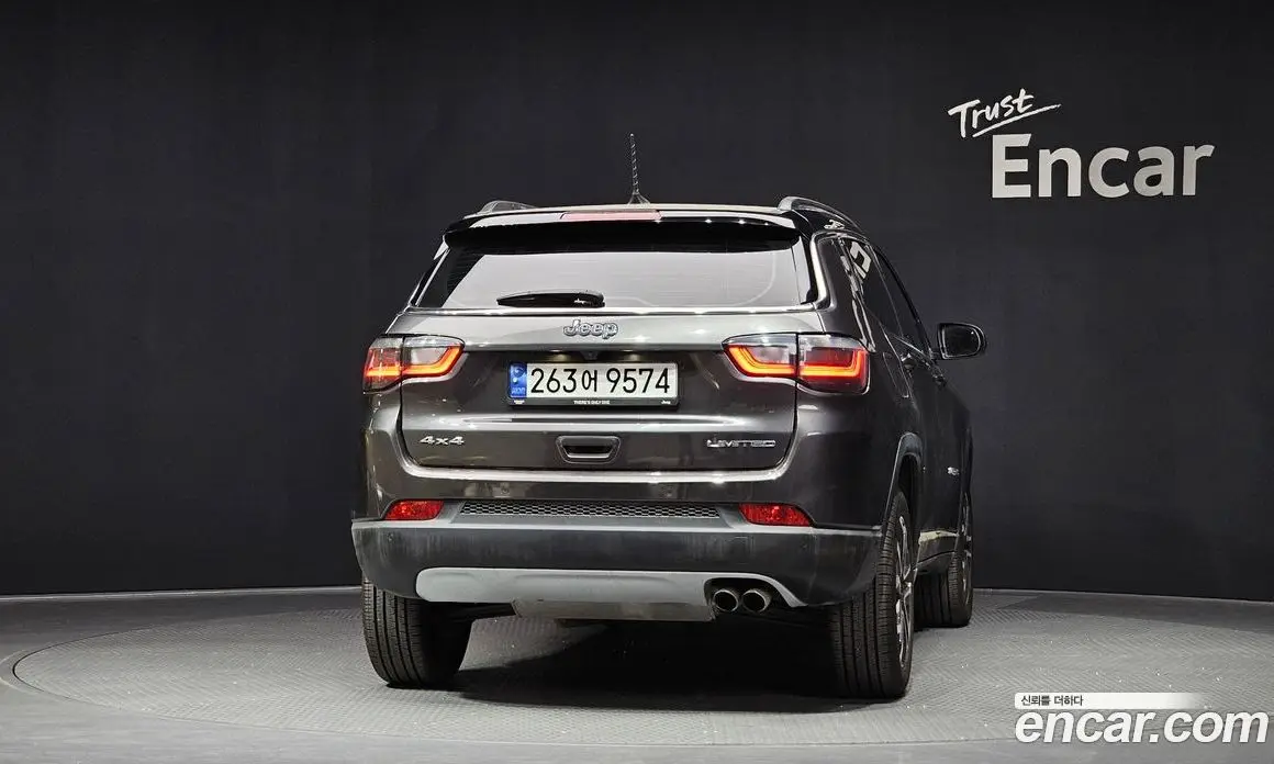 Jeep Compass 2022 2.4 автомат (гидро), фото 4