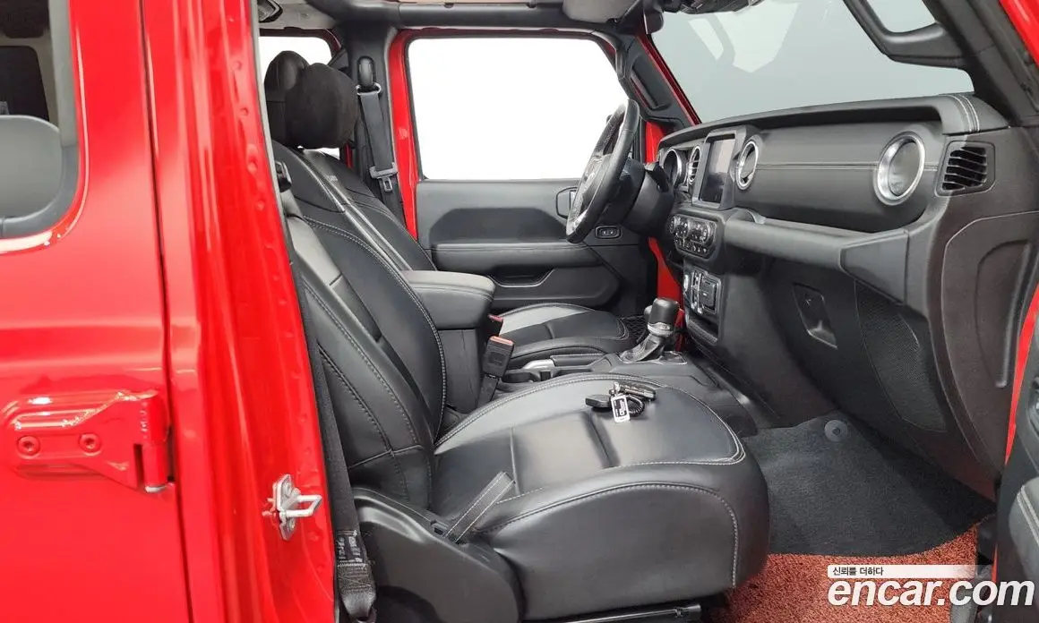 Jeep Wrangler 2021 2.0 автомат (гидро), фото 16 Jeep Wrangler 2021 2.0 автомат (гидро), фото 16