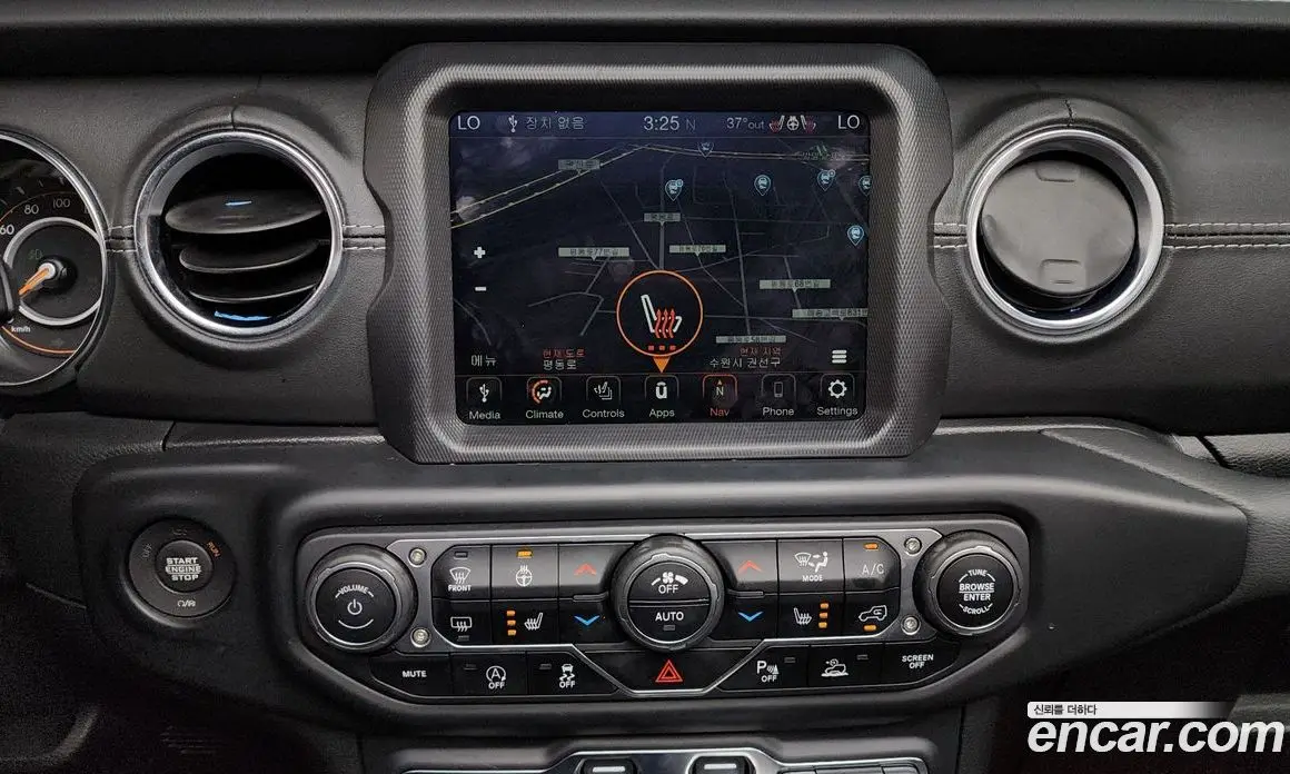 Jeep Wrangler 2021 2.0 автомат (гидро), фото 18 Jeep Wrangler 2021 2.0 автомат (гидро), фото 18