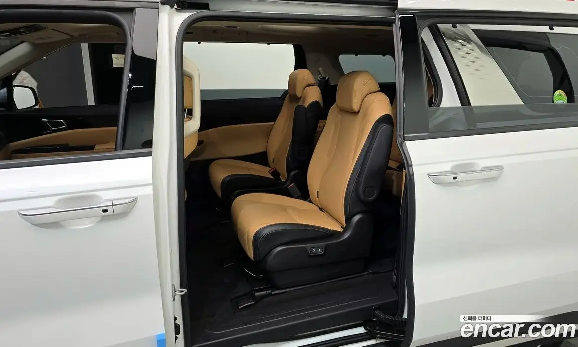 Kia Carnival 2022 3.5 автомат (гидро), фото 17 Kia Carnival 2022 3.5 автомат (гидро), фото 17