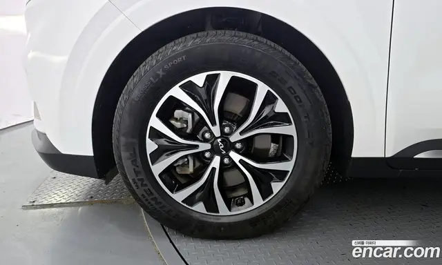 Kia Carnival 2022 3.5 автомат (гидро), миниатюра 5 Kia Carnival 2022 3.5 автомат (гидро), миниатюра 5