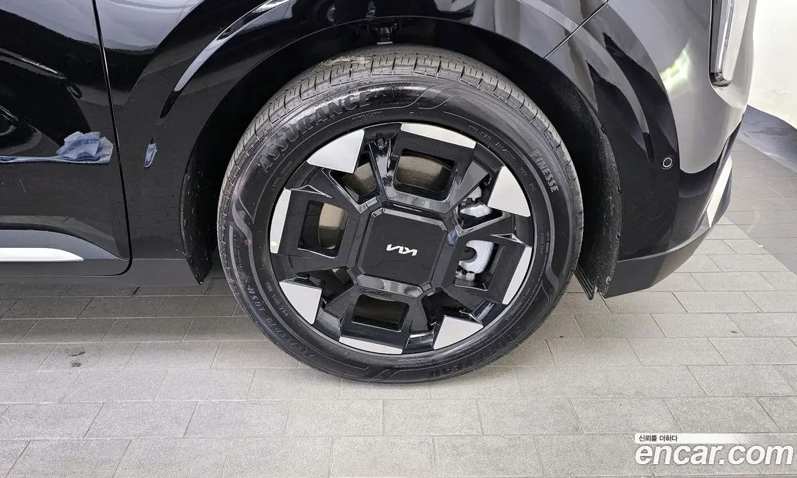 Kia Carnival 2024 2.2 автомат (гидро), фото 7 Kia Carnival 2024 2.2 автомат (гидро), фото 7