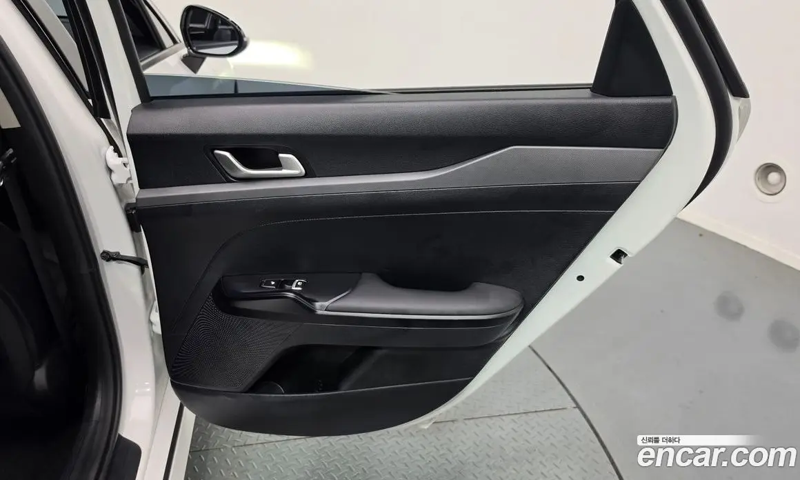 Kia K5 (Optima) 2025 2.0 автомат (гидро), фото 15 Kia K5 (Optima) 2025 2.0 автомат (гидро), фото 15