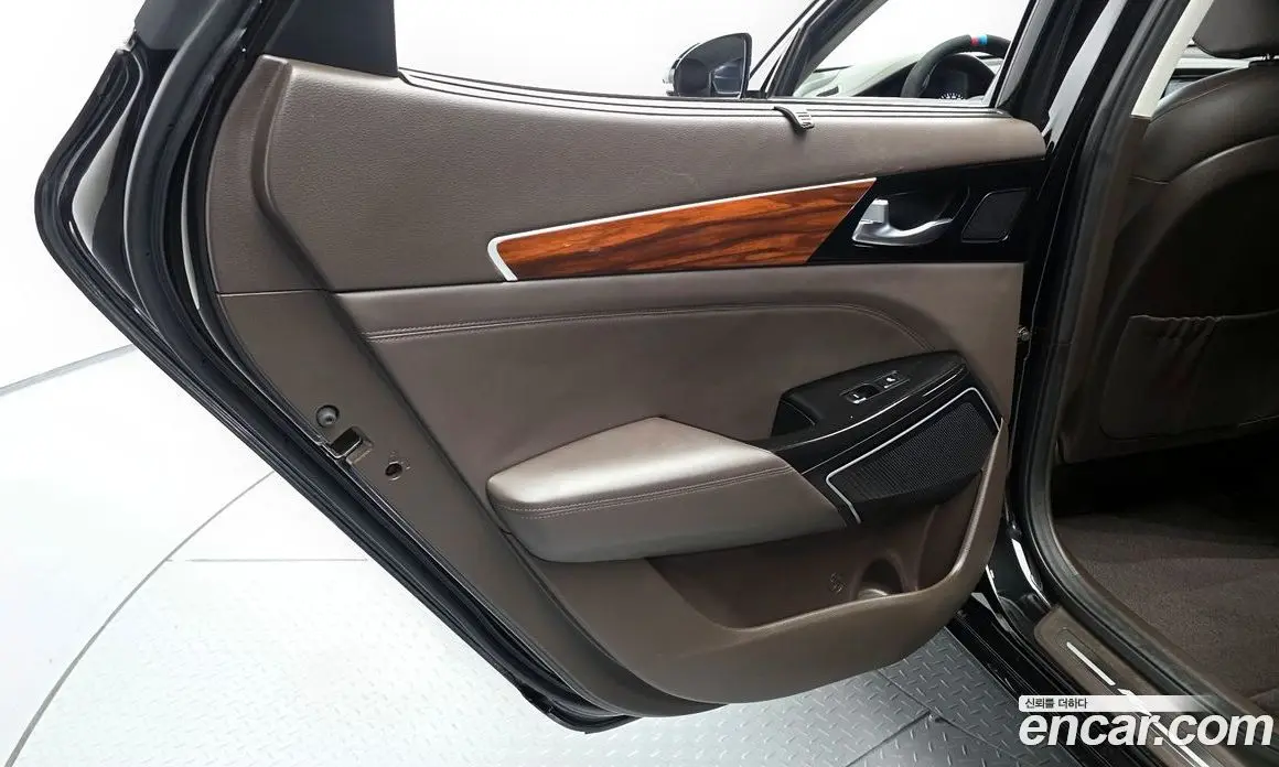 Kia K7 2016 2.4 автомат (гидро), фото 15 Kia K7 2016 2.4 автомат (гидро), фото 15