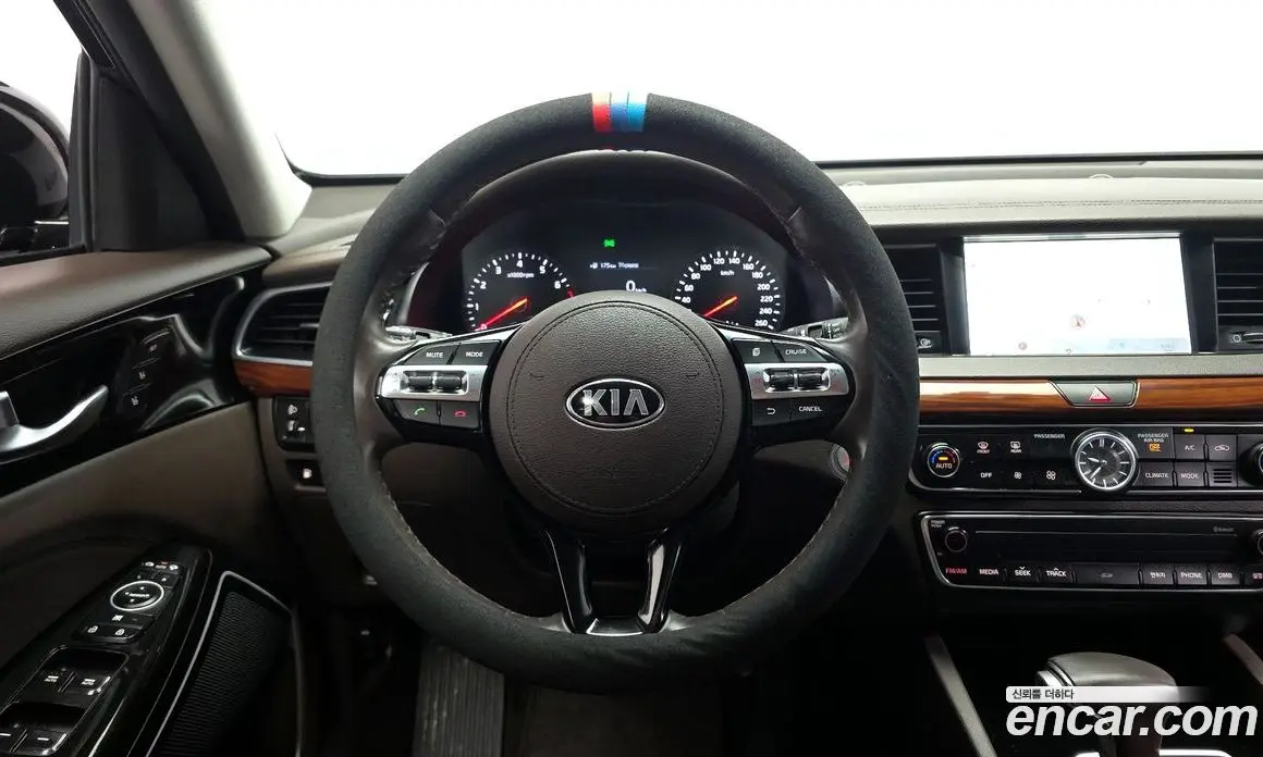Kia K7 2016 2.4 автомат (гидро), фото 19 Kia K7 2016 2.4 автомат (гидро), фото 19