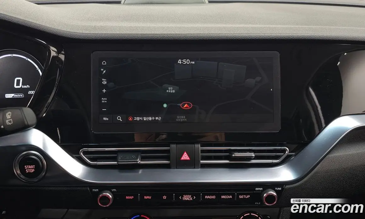 Kia Niro 2023 0.2 автомат (гидро), фото 19