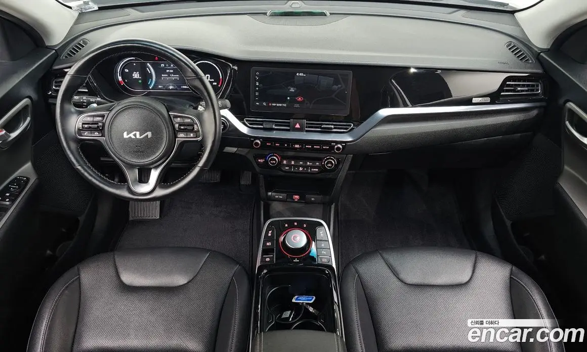 Kia Niro 2023 0.2 автомат (гидро), фото 9