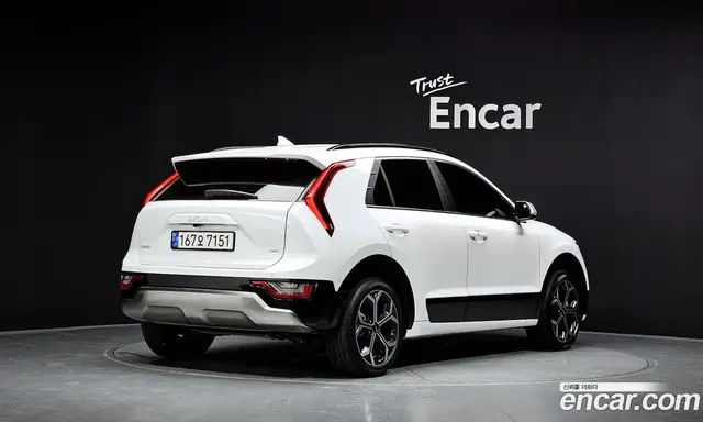 Kia Niro 2023 1.6 автомат (гидро), миниатюра 2