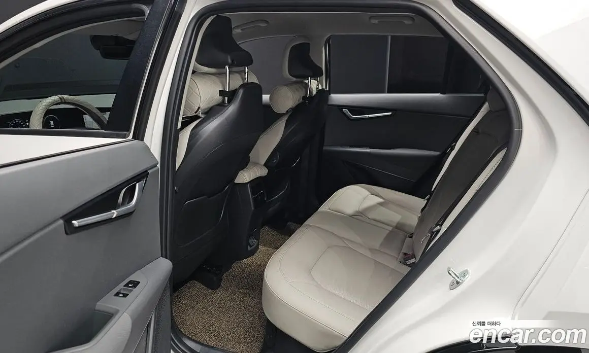Kia Niro 2023 1.6 автомат (гидро), фото 17