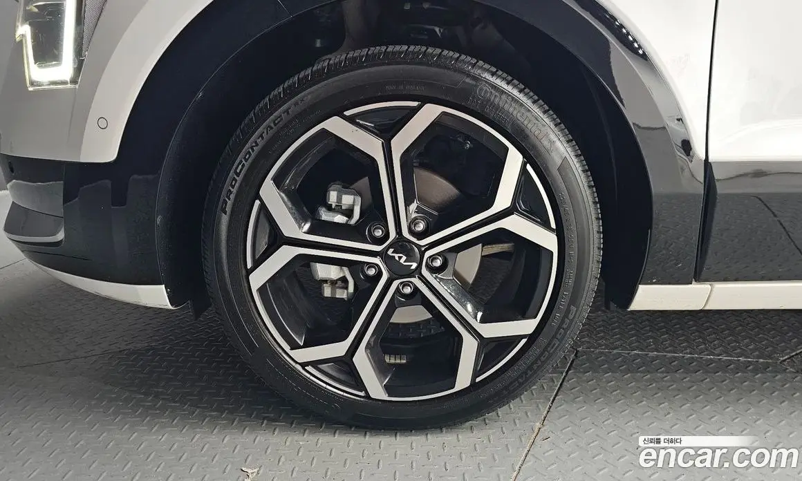 Kia Niro 2023 1.6 автомат (гидро), фото 5
