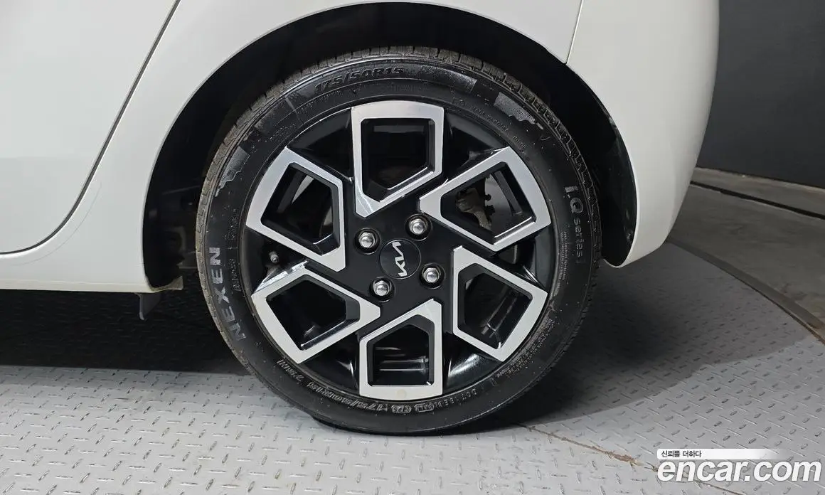 Kia Ray 2023 1.0 автомат (гидро), фото 7