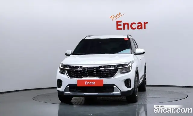 Kia Seltos 2024 2.0 автомат (гидро), миниатюра 3