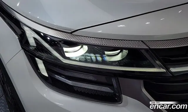 Kia Seltos 2024 2.0 автомат (гидро), миниатюра 8