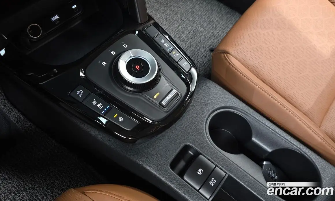 Kia Seltos 2024 1.6 автомат (гидро), фото 11 Kia Seltos 2024 1.6 автомат (гидро), фото 11