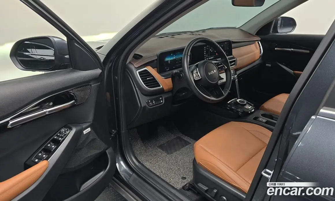Kia Seltos 2024 1.6 автомат (гидро), фото 12 Kia Seltos 2024 1.6 автомат (гидро), фото 12