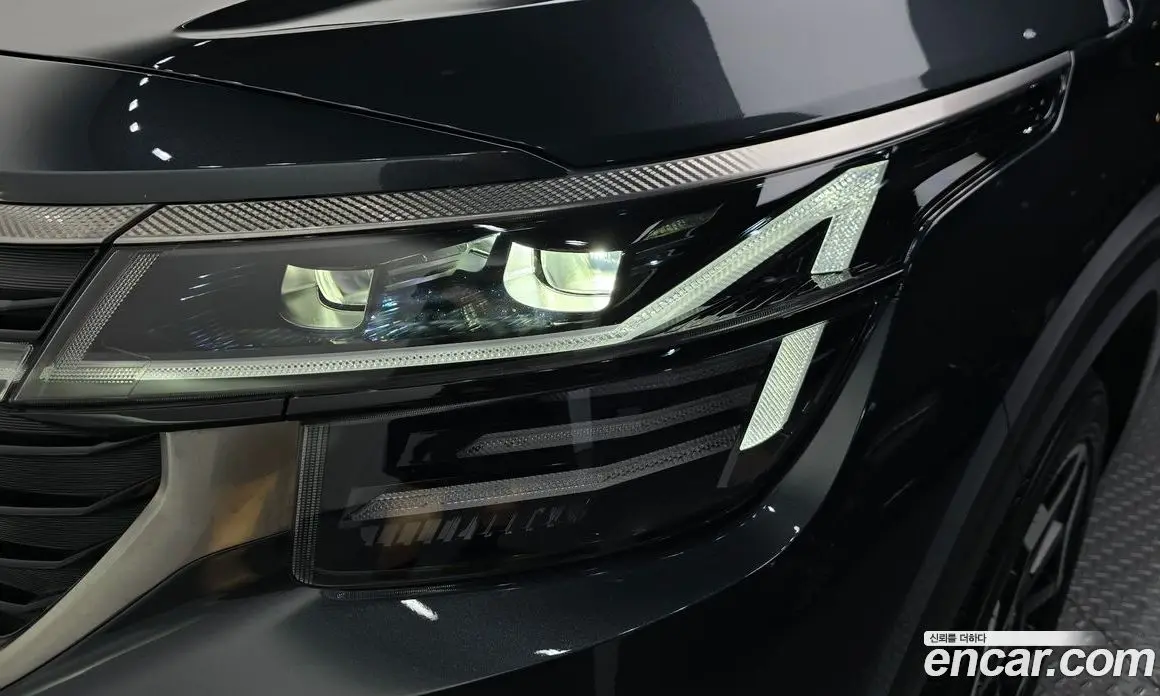 Kia Seltos 2024 1.6 автомат (гидро), фото 7 Kia Seltos 2024 1.6 автомат (гидро), фото 7