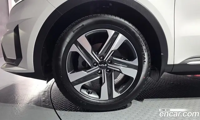 Kia Sorento 2023 1.6 автомат (гидро), миниатюра 5