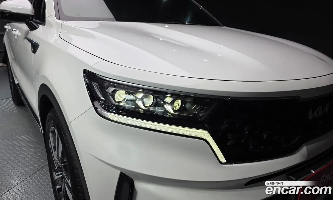 Kia Sorento 2023 1.6 автомат (гидро), фото 8