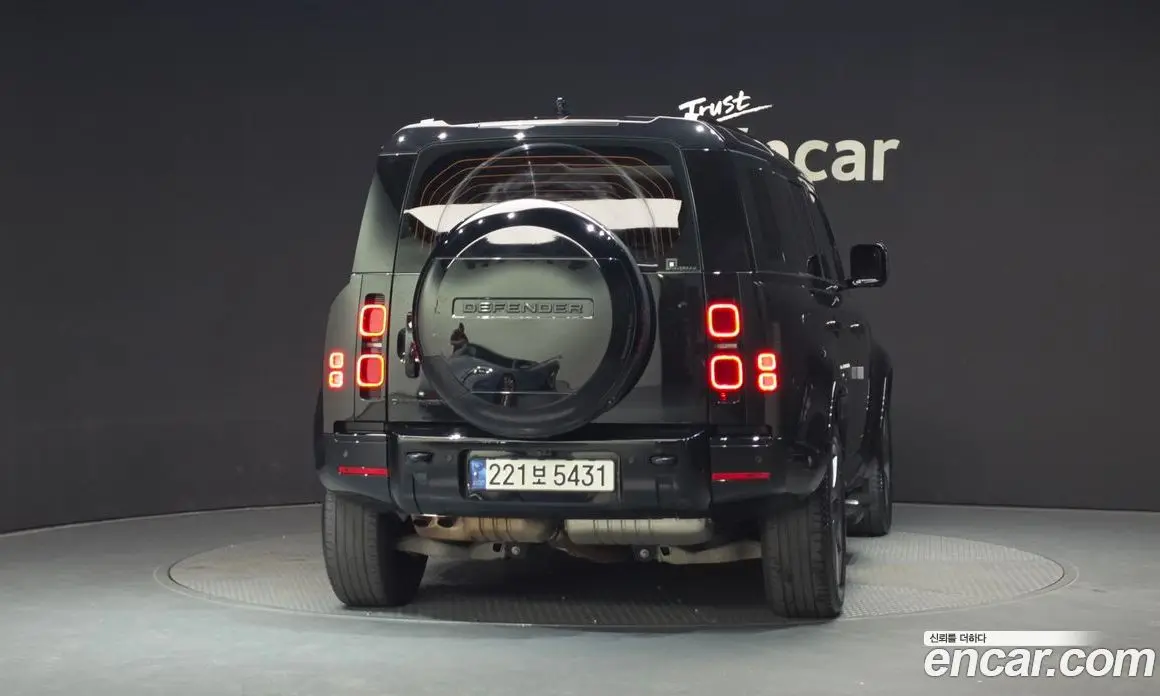 Land Rover Defender 2025 3.0 автомат (гидро), фото 4