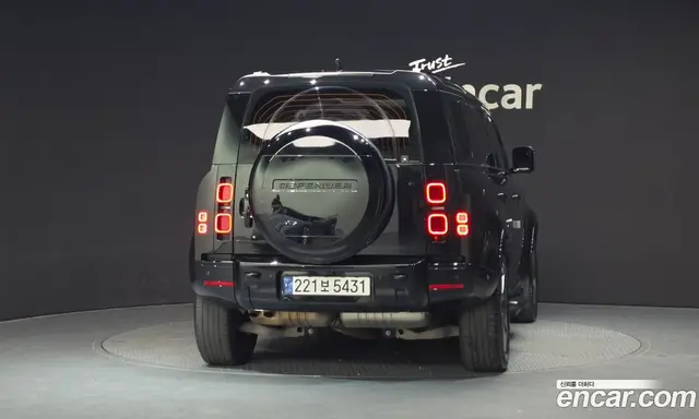 Land Rover Defender 2025 3.0 автомат (гидро), миниатюра 4