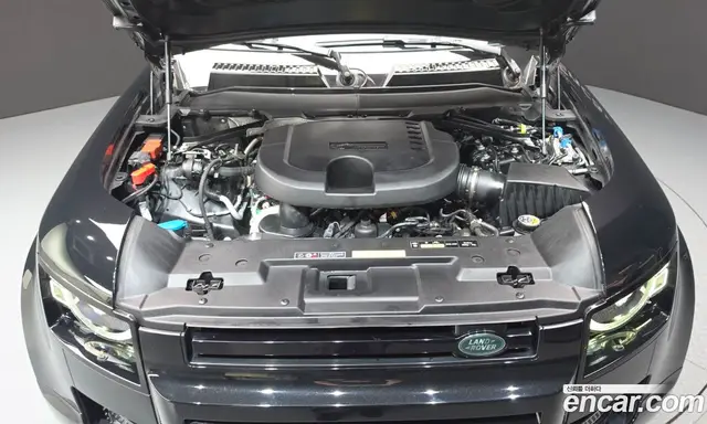 Land Rover Defender 2025 3.0 автомат (гидро), миниатюра 6
