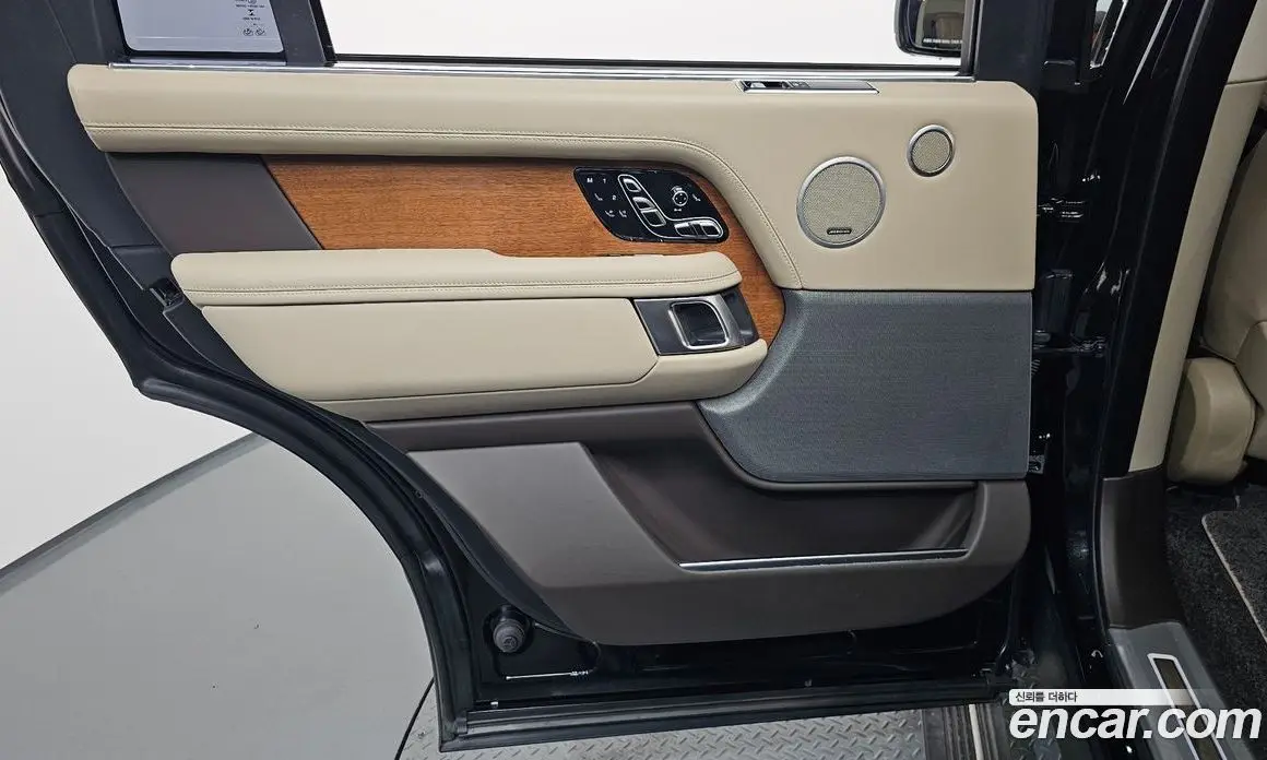 Land Rover Range Rover 2019 5.0 автомат (гидро), фото 15 Land Rover Range Rover 2019 5.0 автомат (гидро), фото 15