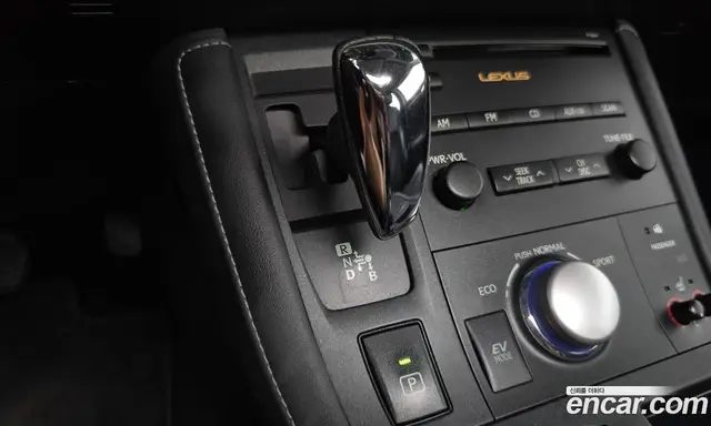 Lexus CT200h 2011 1.8 автомат (гидро), миниатюра 11