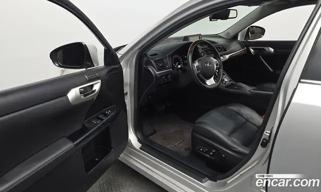 Lexus CT200h 2011 1.8 автомат (гидро), миниатюра 12