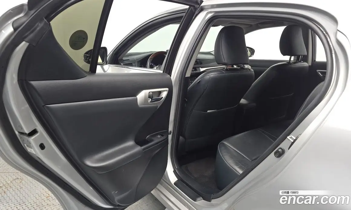 Lexus CT200h 2011 1.8 автомат (гидро), фото 15