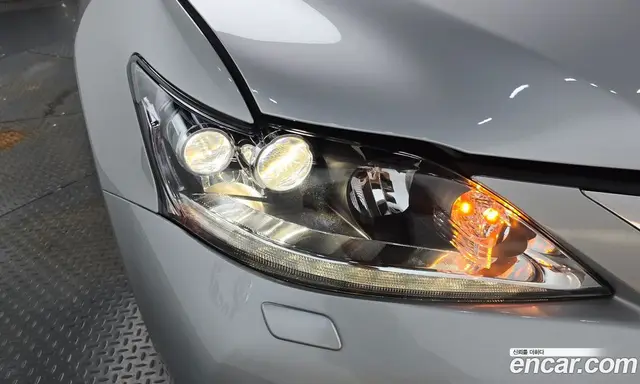 Lexus CT200h 2011 1.8 автомат (гидро), миниатюра 7