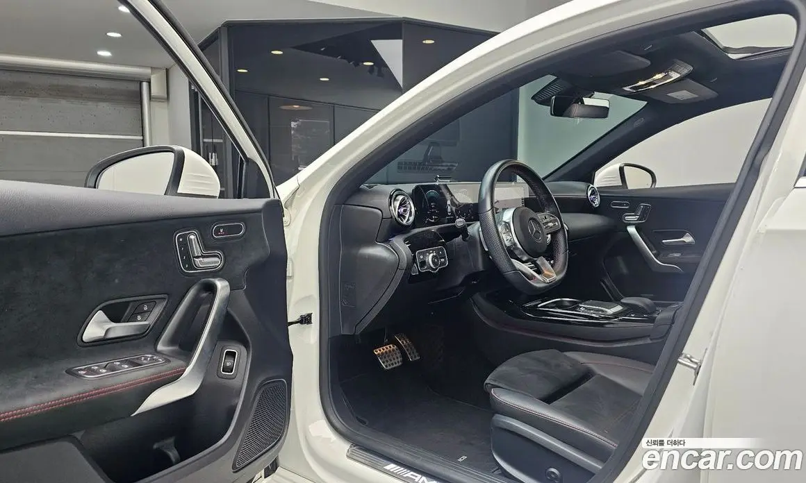 Mercedes-Benz A-Class 2021 2.0 автомат (гидро), фото 13