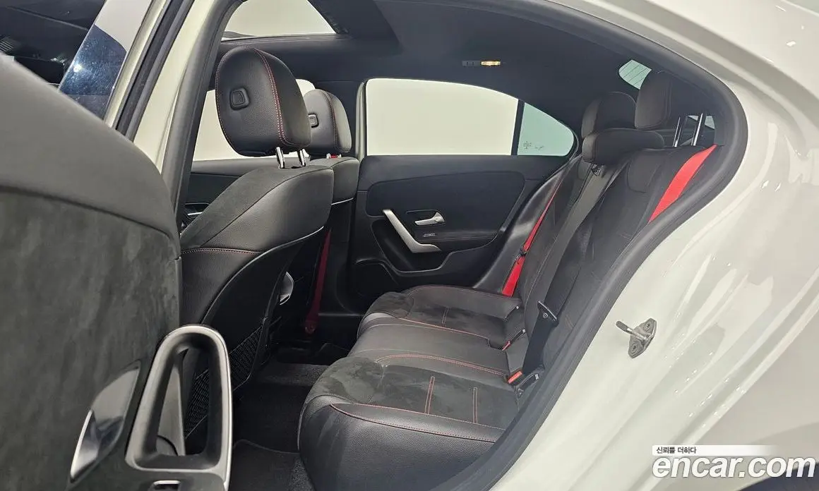 Mercedes-Benz A-Class 2021 2.0 автомат (гидро), фото 18
