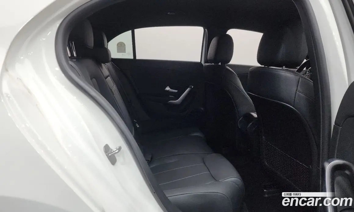 Mercedes-Benz A-Class 2025 2.0 автомат (гидро), фото 17
