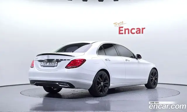 Mercedes-Benz C-Class 2018 2.1 автомат (гидро), миниатюра 2