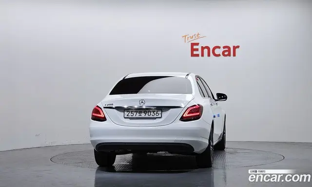 Mercedes-Benz C-Class 2020 2.0 автомат (гидро), миниатюра 4 Mercedes-Benz C-Class 2020 2.0 автомат (гидро), миниатюра 4