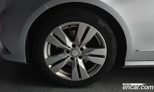 Mercedes-Benz E-Class 2009 3.5 автомат (гидро), миниатюра 5