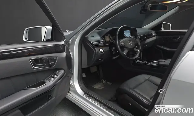 Mercedes-Benz E-Class 2009 3.5 автомат (гидро), миниатюра 10