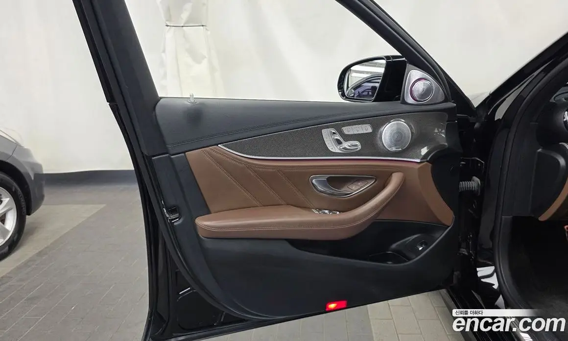 Mercedes-Benz E-Class 2019 3.0 автомат (гидро), фото 14 Mercedes-Benz E-Class 2019 3.0 автомат (гидро), фото 14
