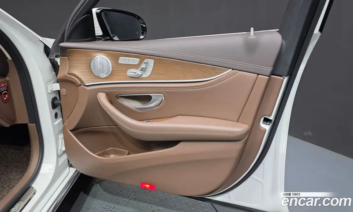 Mercedes-Benz E-Class 2019 2.0 автомат (гидро), фото 14