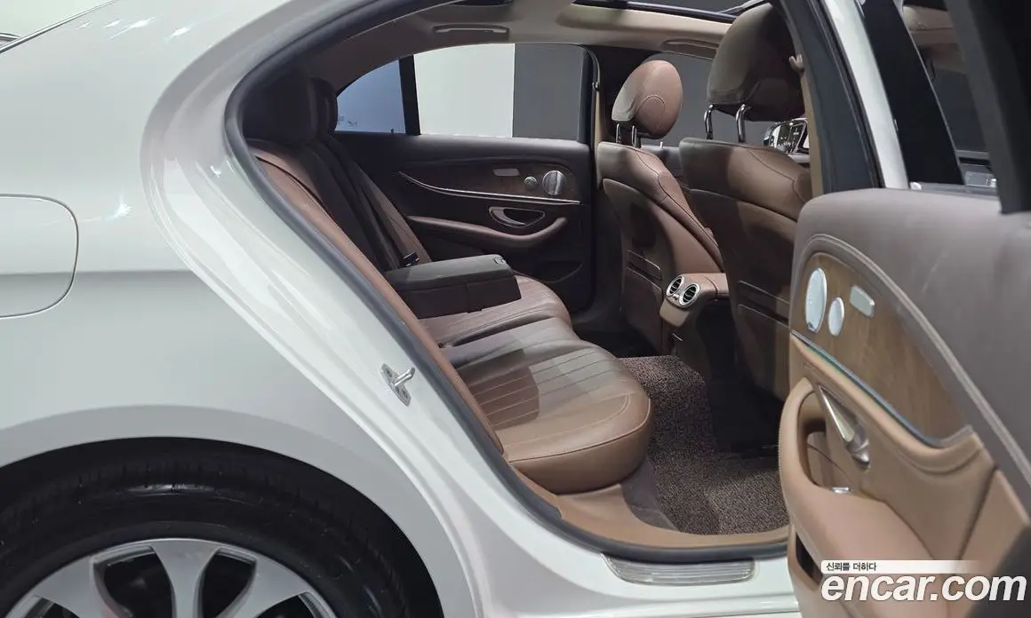 Mercedes-Benz E-Class 2019 2.0 автомат (гидро), фото 18