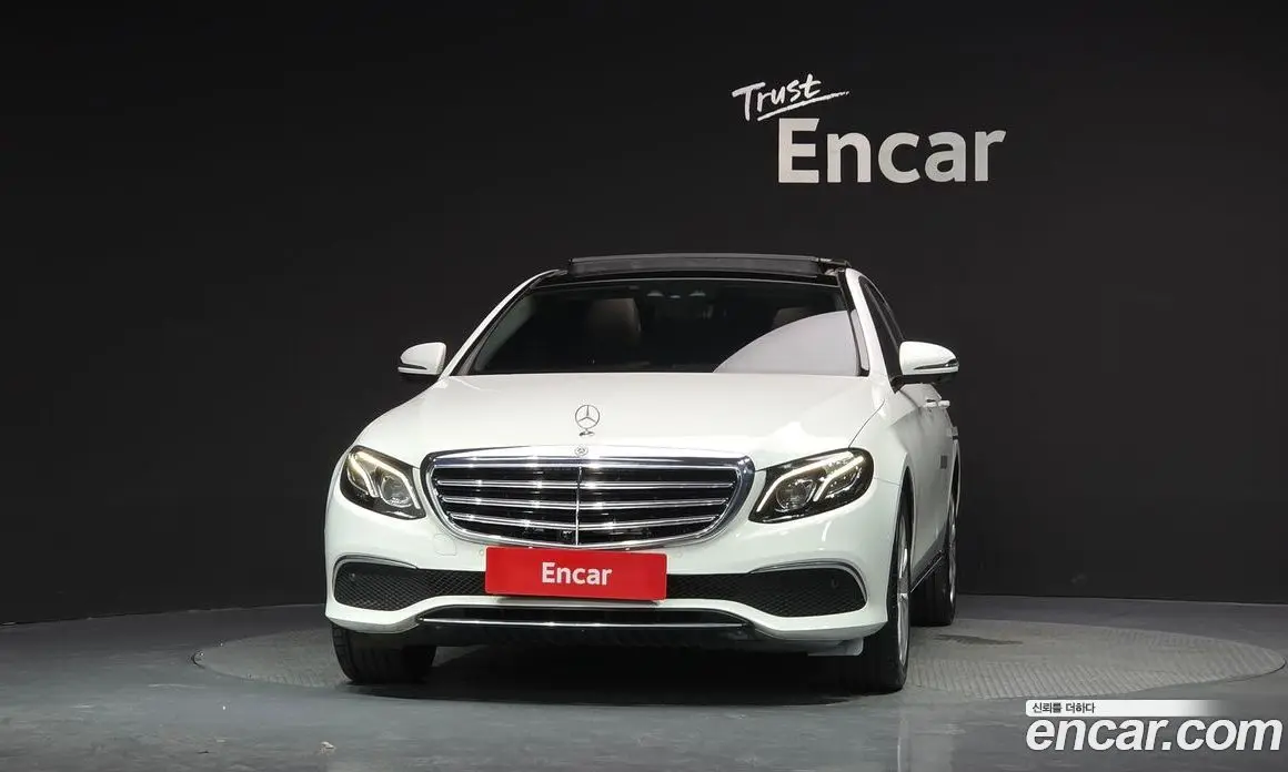 Mercedes-Benz E-Class 2019 2.0 автомат (гидро), фото 3